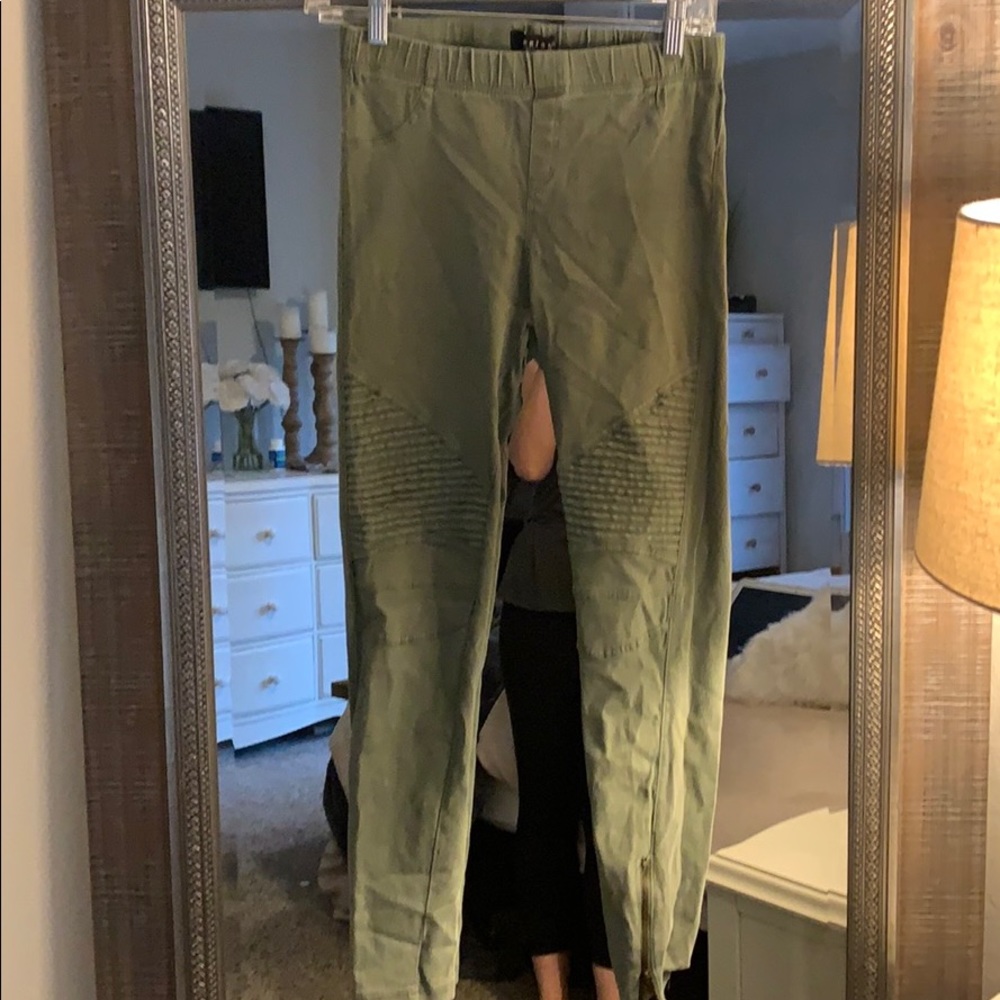 Green Moto leggings